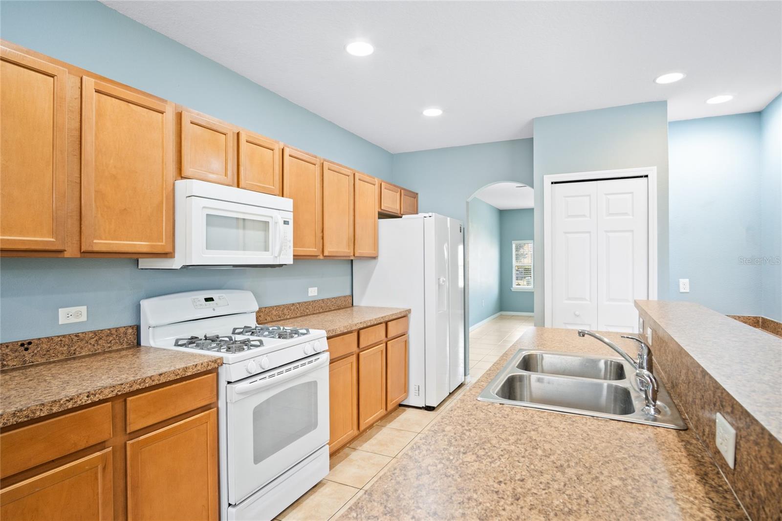 Image 11 of 56 For 118 Miro Drive
