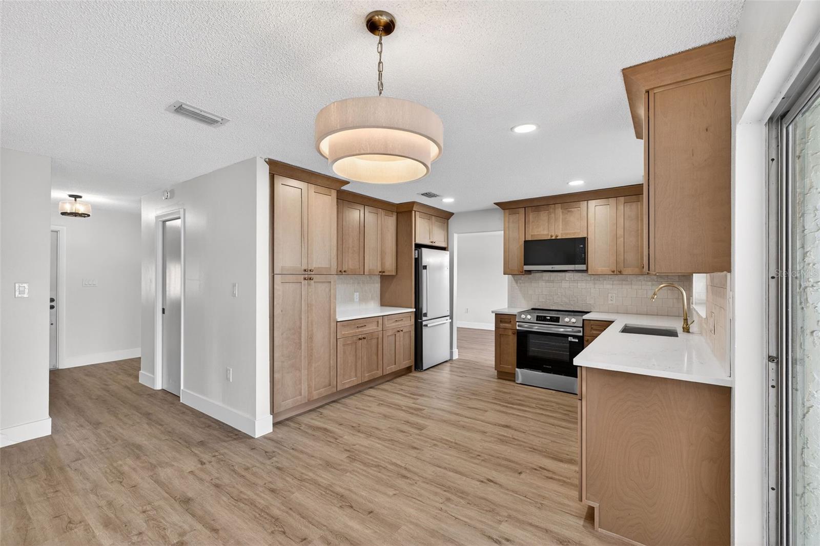 Image 5 of 20 For 180 Florida Boulevard