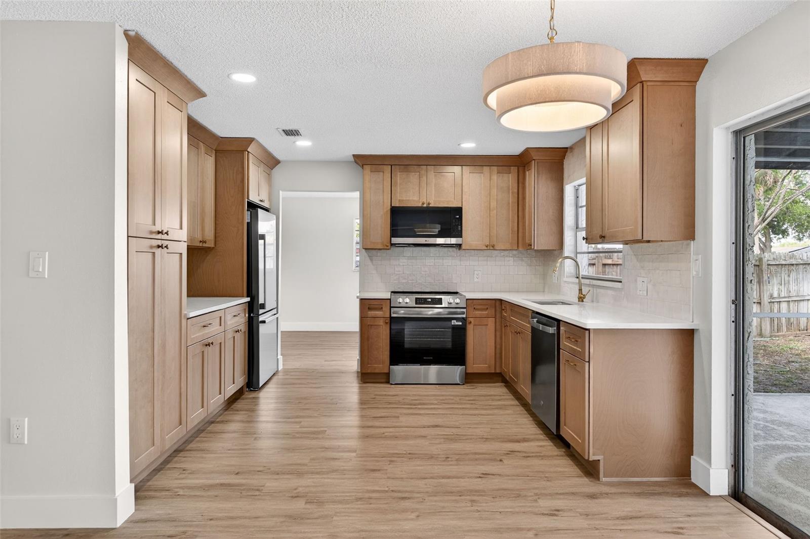 Image 6 of 20 For 180 Florida Boulevard