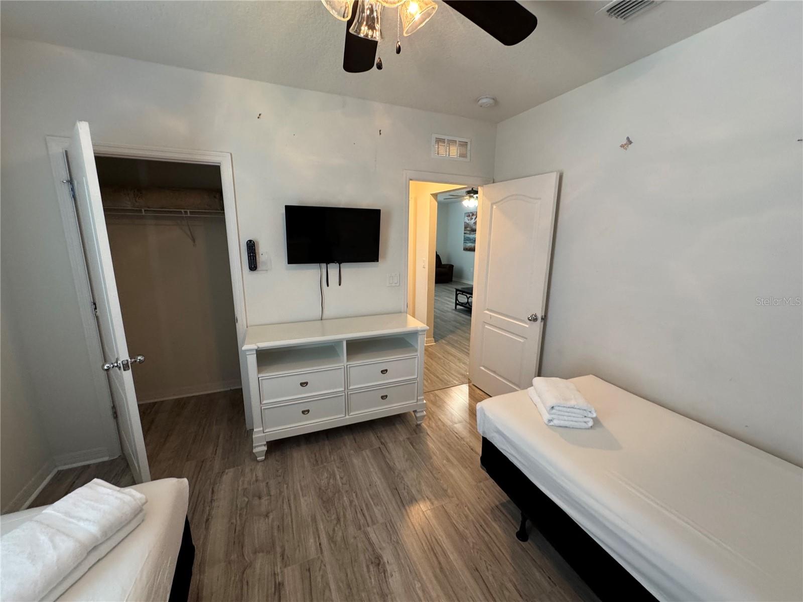 Image 42 of 83 For 5231 Wildwood Way