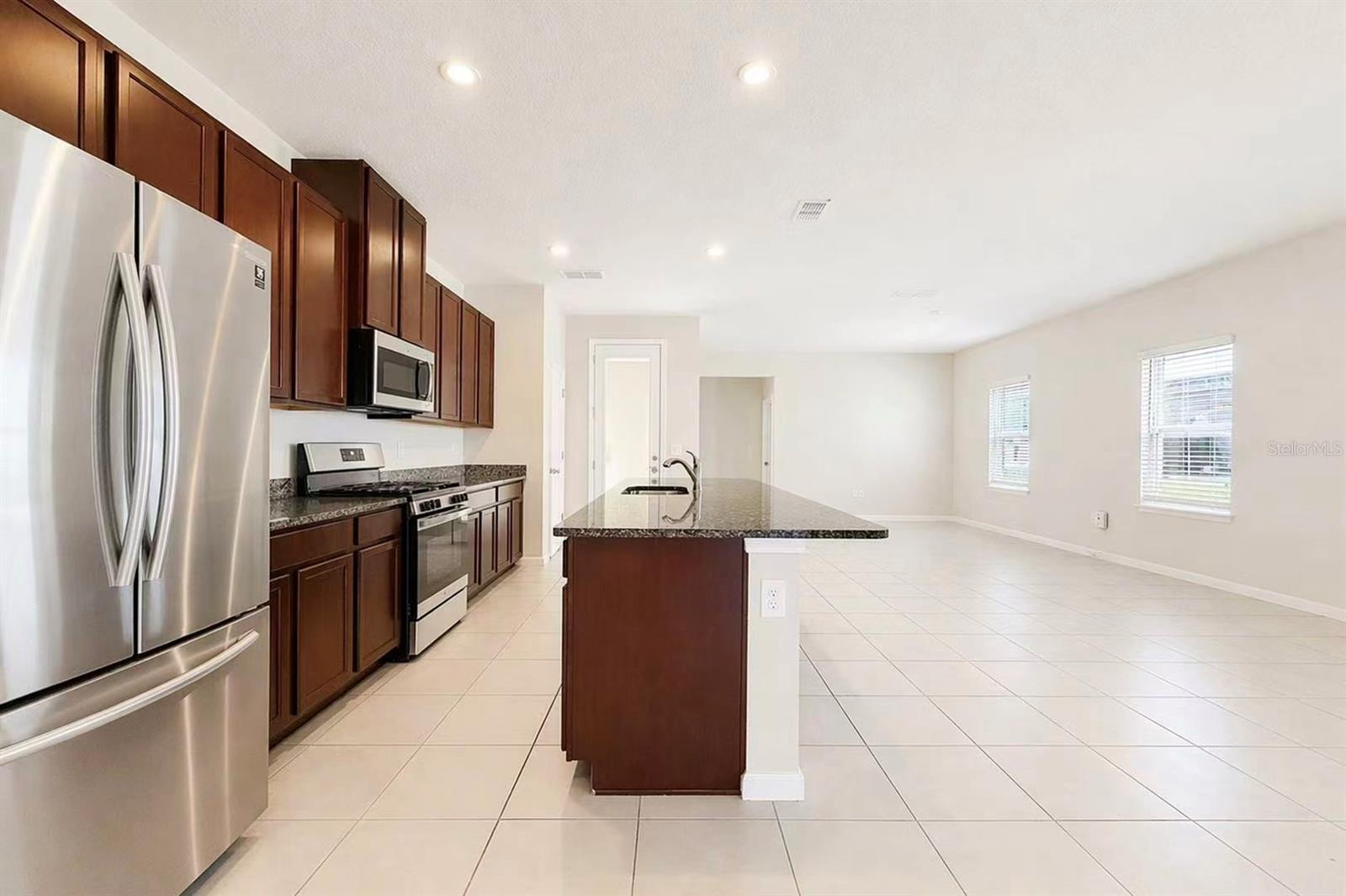 Image 4 of 21 For 6072 Glory Bower Drive