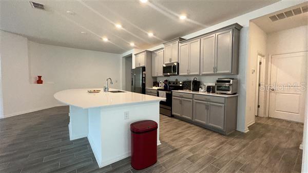 Image 5 of 20 For 6326 Lakepine Street