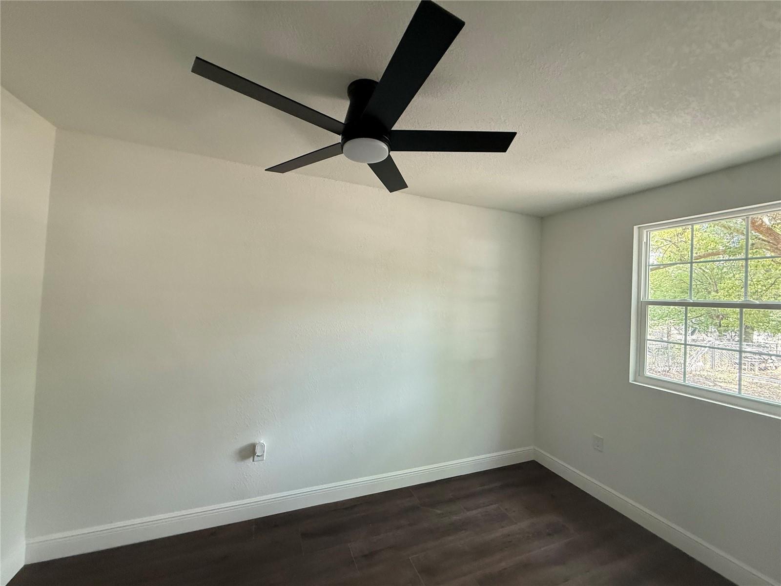 Image 12 of 36 For 120 Herrick Street