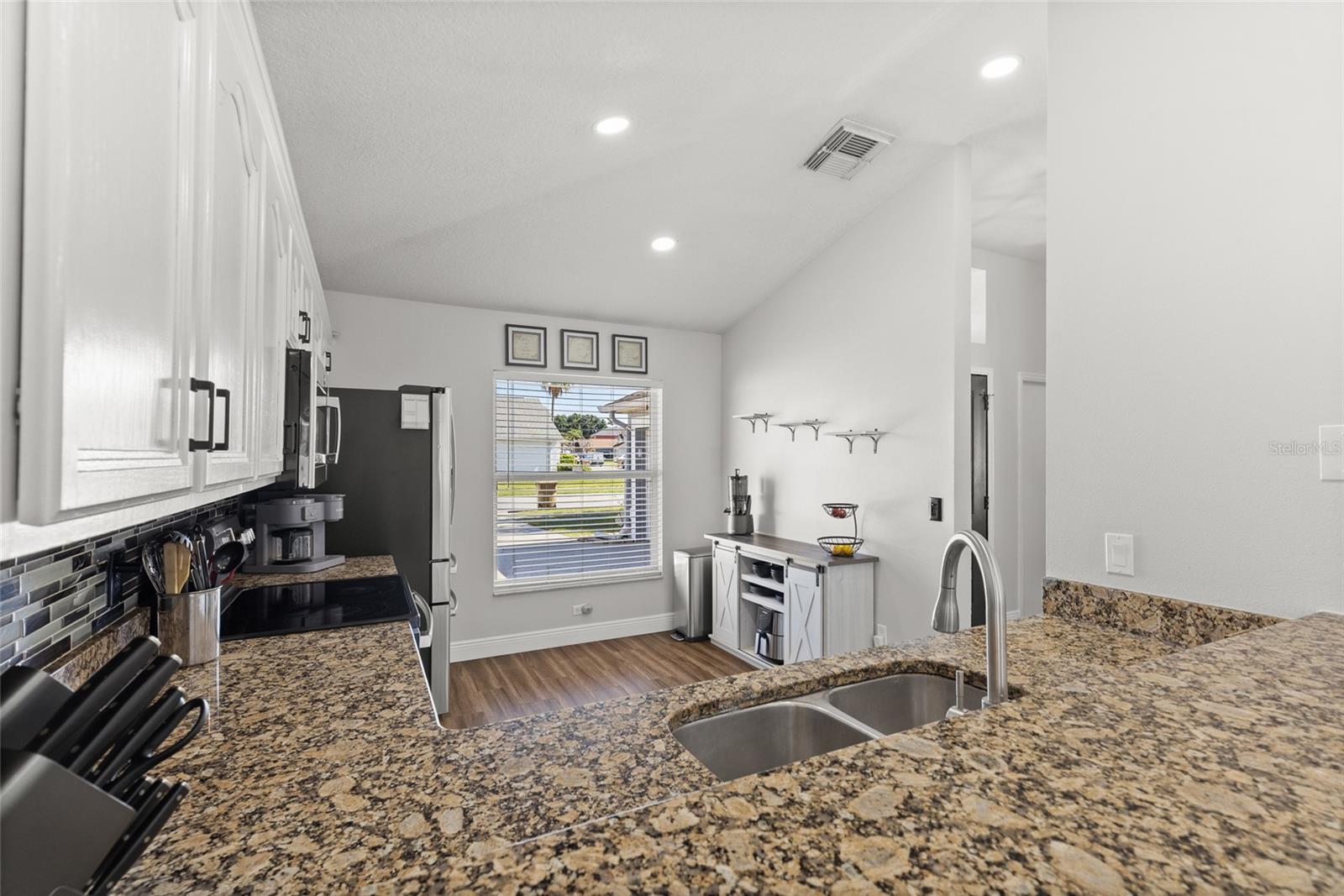Image 4 of 37 For 4900 Sausalito Lane