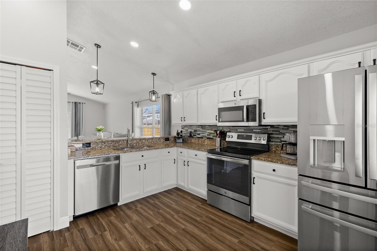 Image 8 of 37 For 4900 Sausalito Lane
