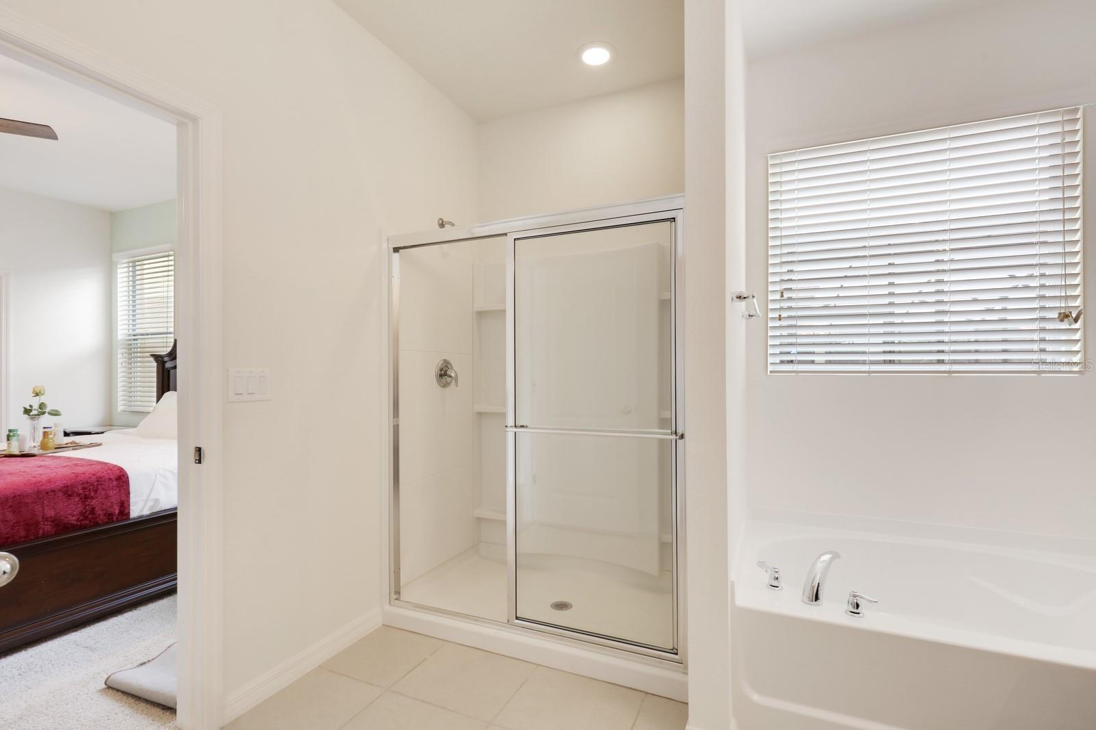 Image 16 of 70 For 5265 Oakbourne Avenue