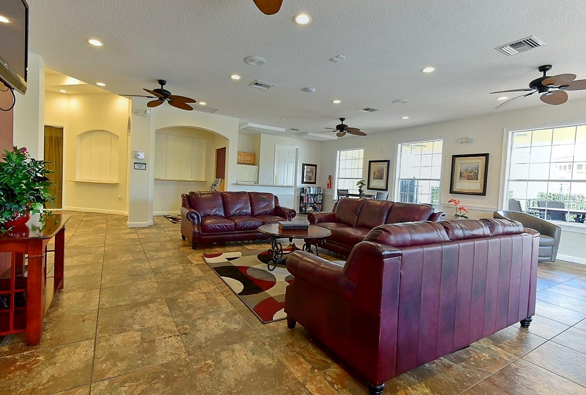 Image 38 of 49 For 1043 Park Ridge Circle