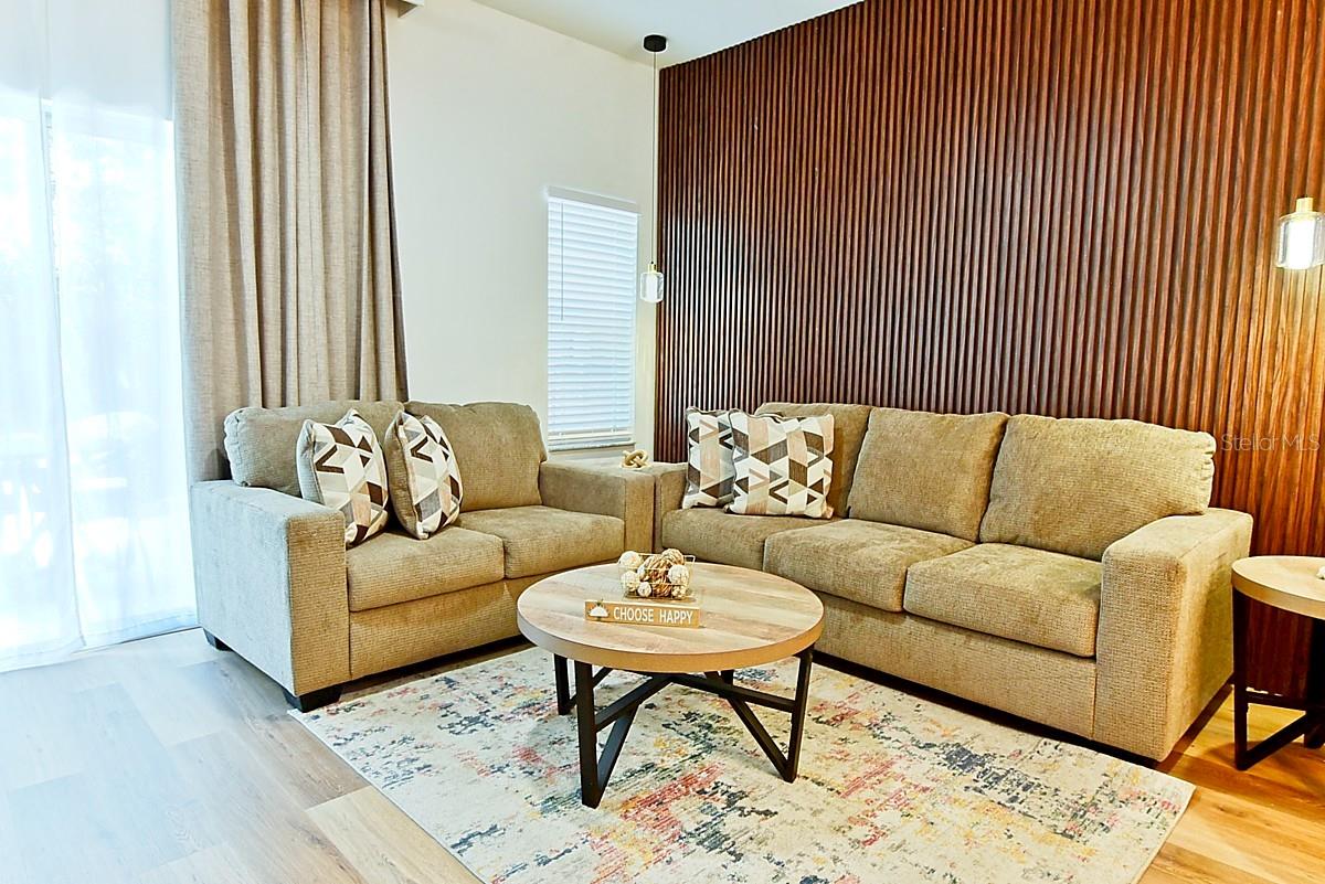 Image 8 of 49 For 1043 Park Ridge Circle