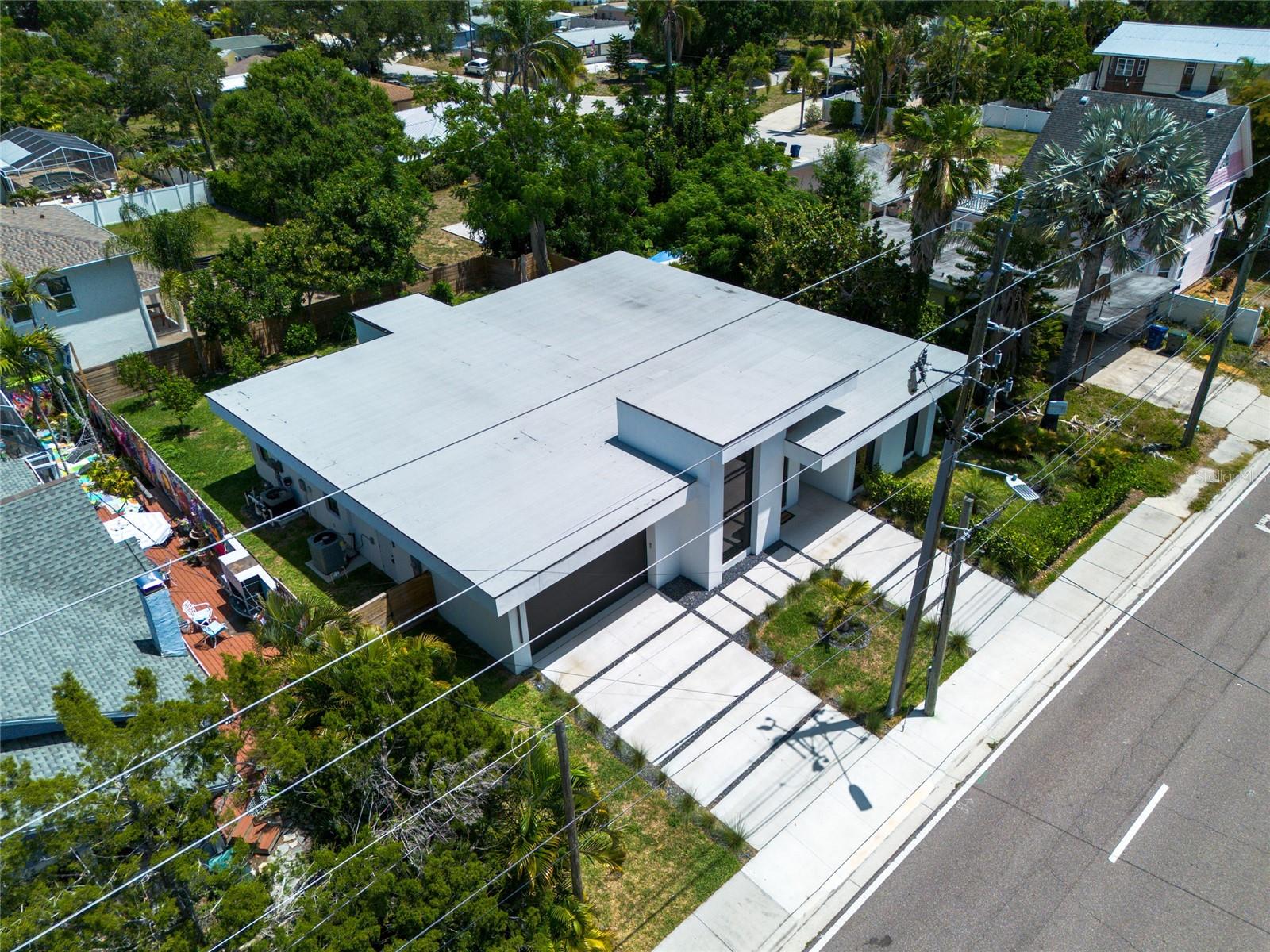 Image 43 of 46 For 2441 Webber Street