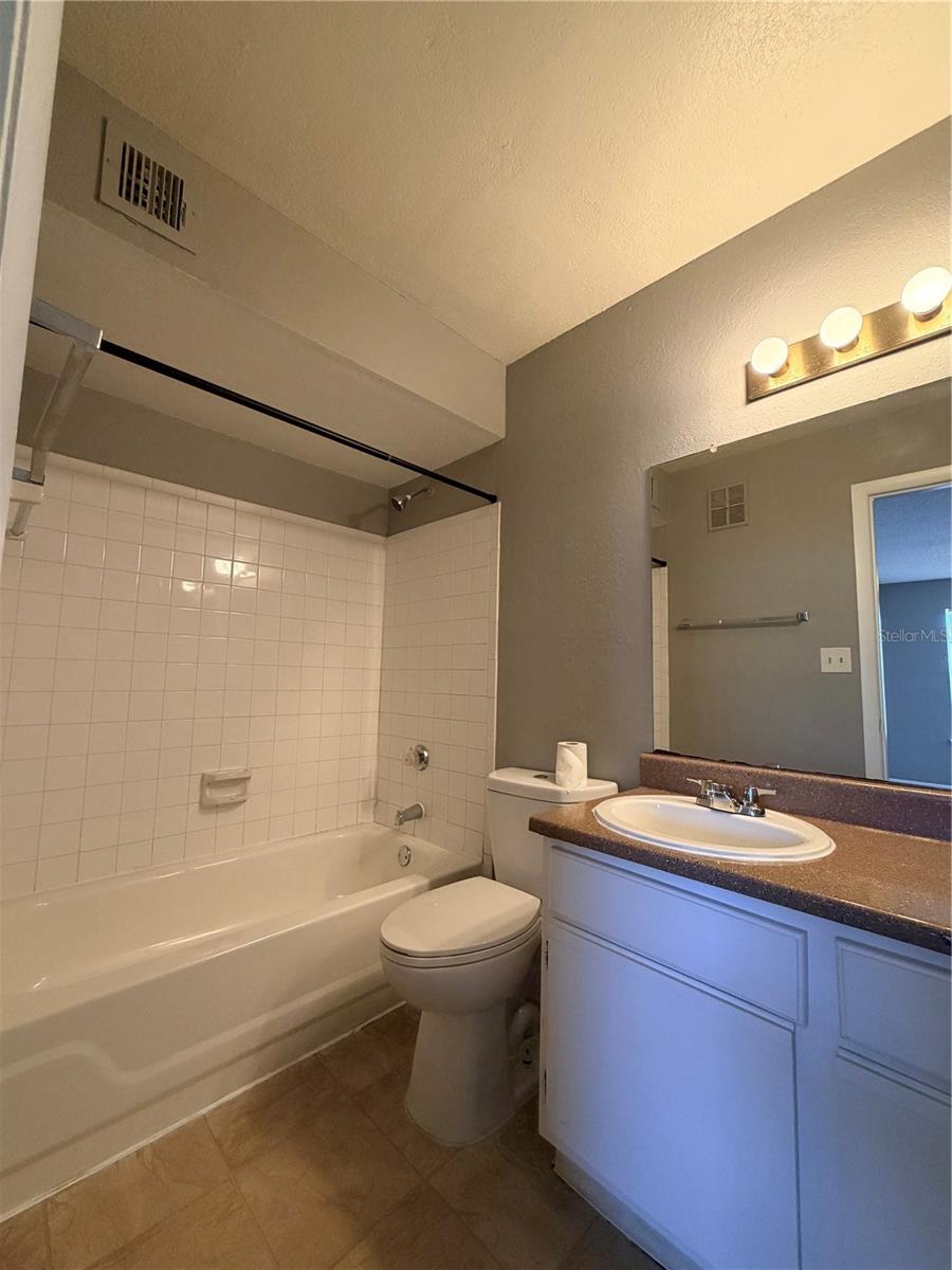 Image 10 of 12 For 4367 Thornbriar Lane 107