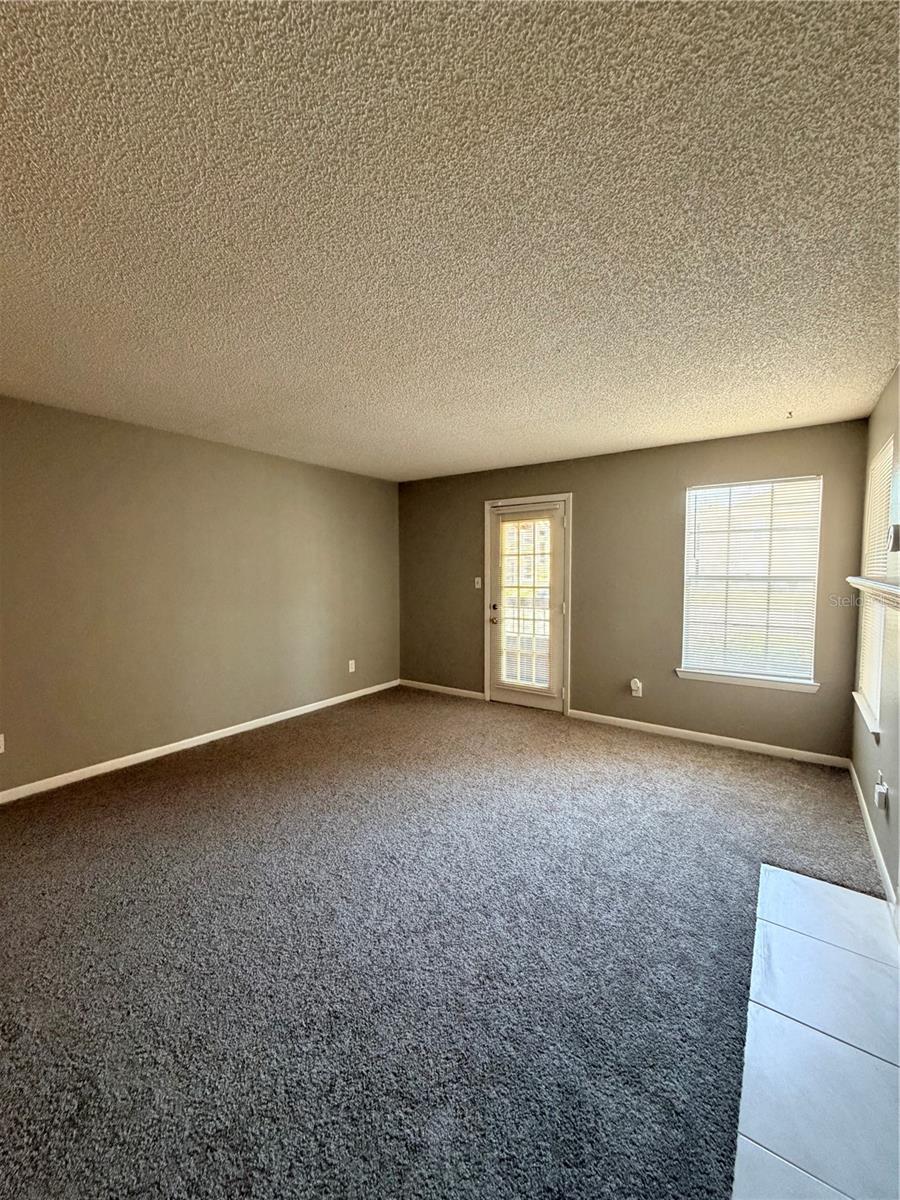 Image 3 of 12 For 4367 Thornbriar Lane 107
