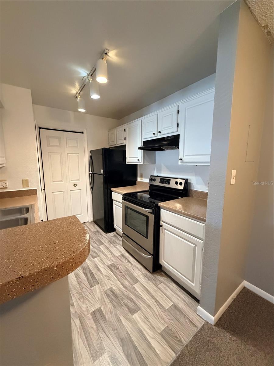 Image 6 of 12 For 4367 Thornbriar Lane 107