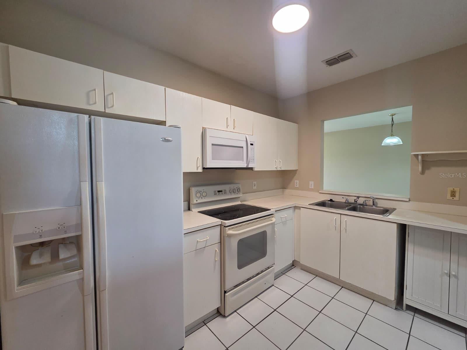 Image 6 of 20 For 489 Las Cortes Lane 204