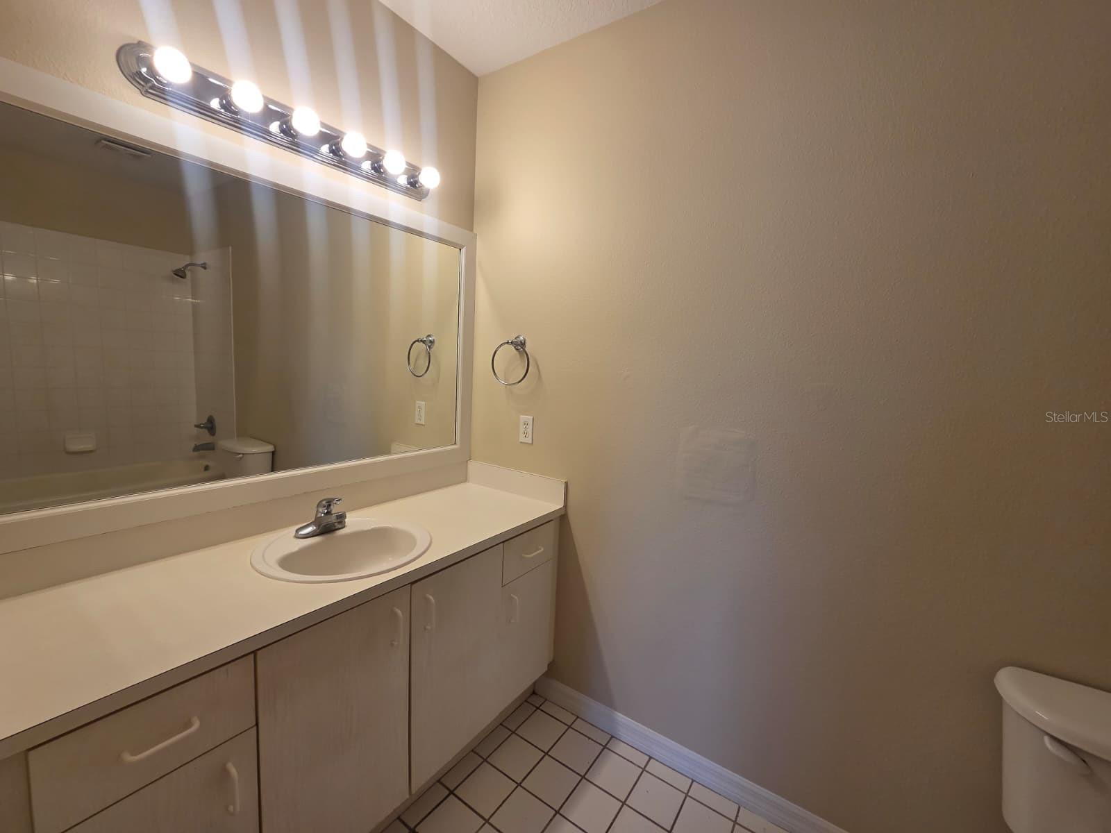 Image 9 of 20 For 489 Las Cortes Lane 204