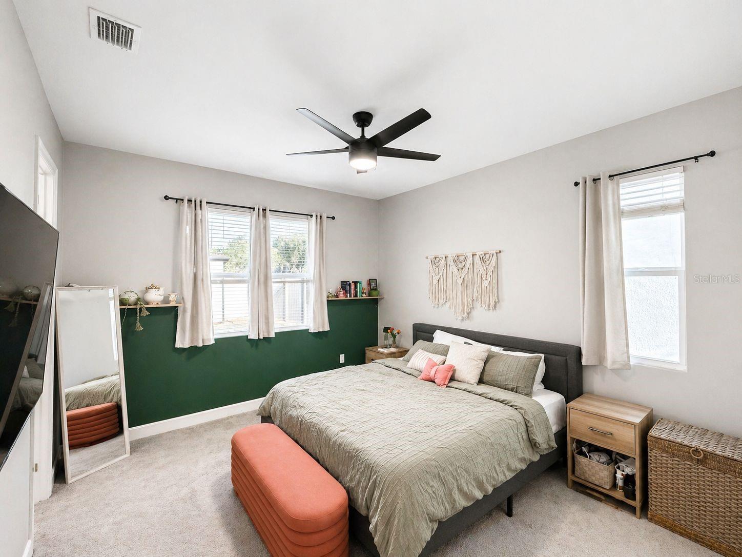Image 11 of 20 For 128 Arlington Square Court