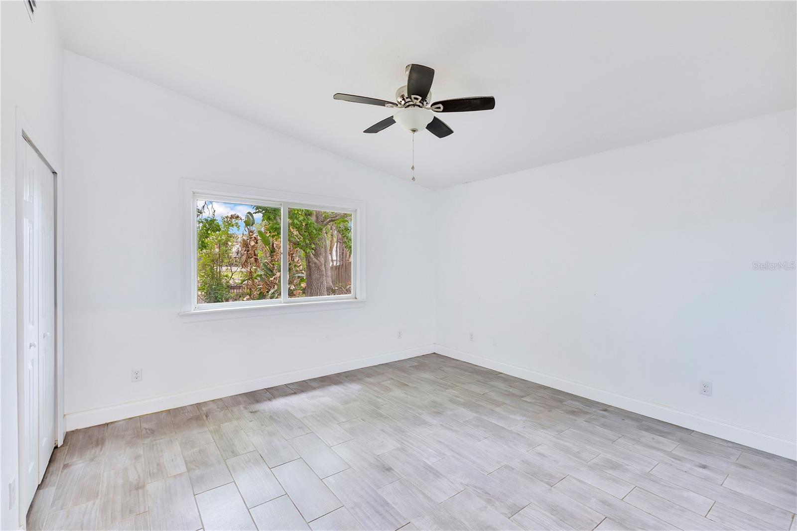 Image 13 of 24 For 1448 Flamingo Drive