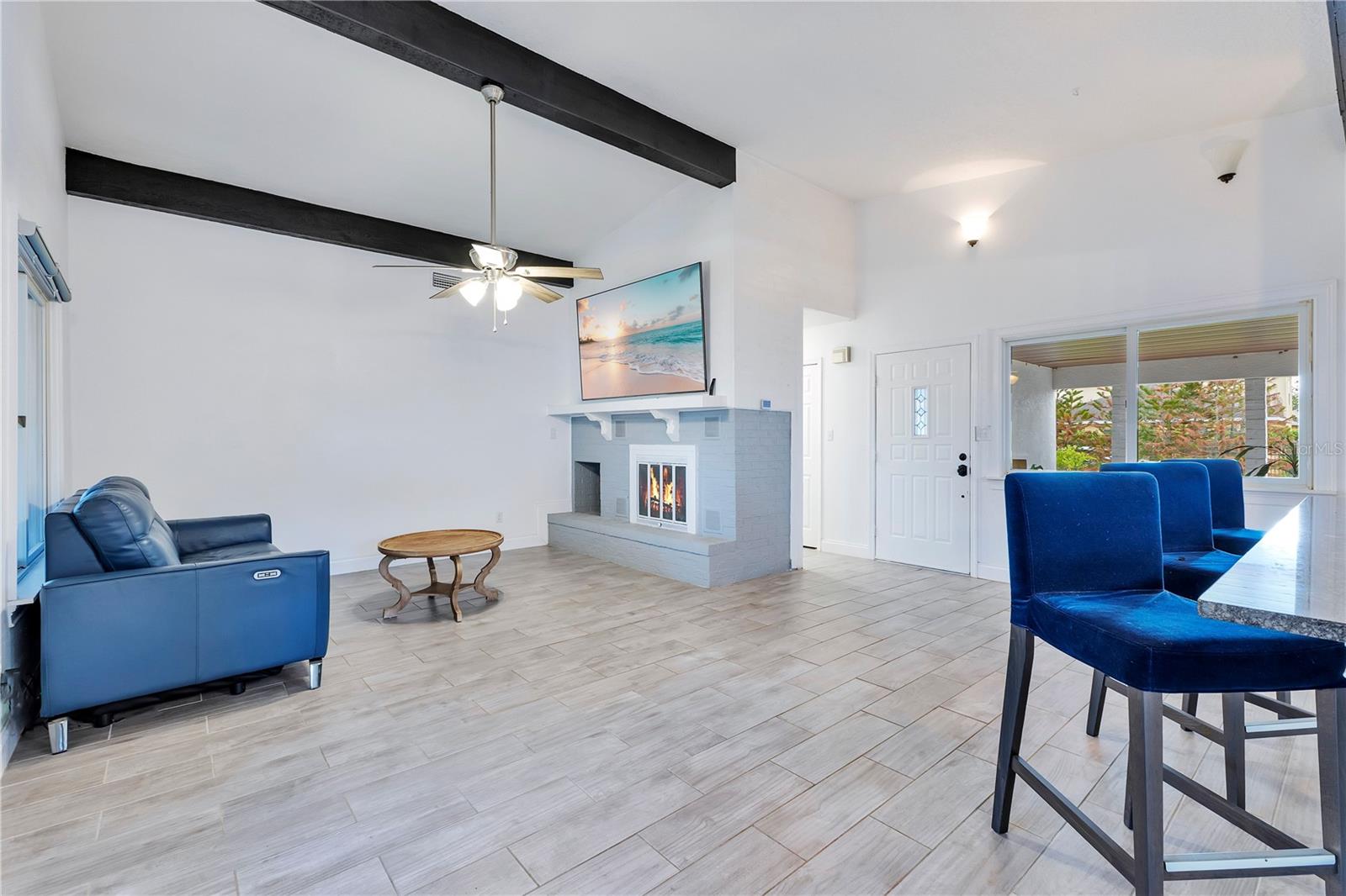 Image 3 of 24 For 1448 Flamingo Drive