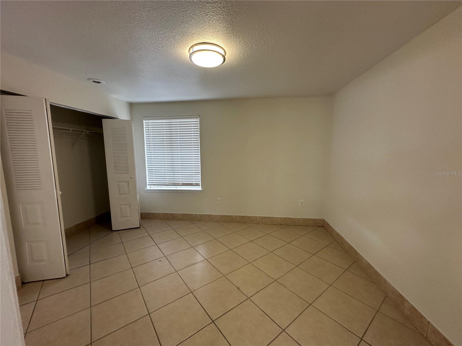 Image 4 of 18 For 1000 Dolphin Drive