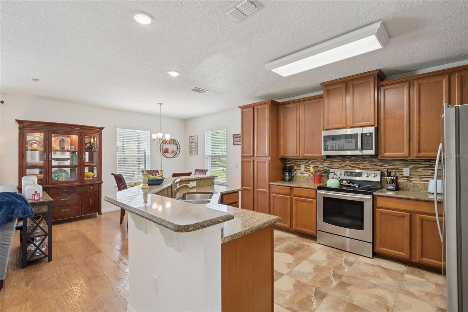 Image 7 of 42 For 9026 Paolos Place