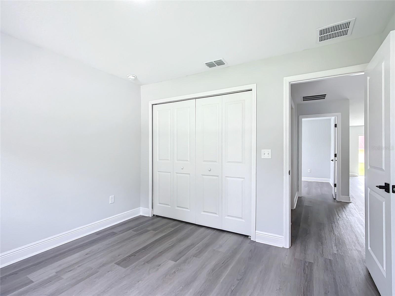 Image 16 of 42 For 13609 53rd Avenue