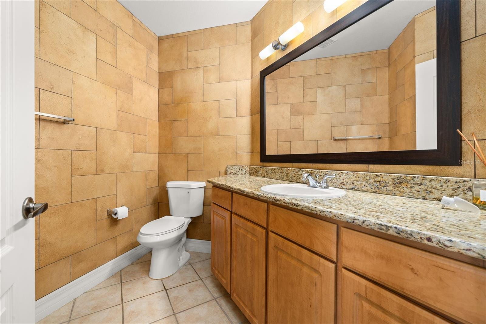 Image 15 of 45 For 501 Mirasol Circle 215