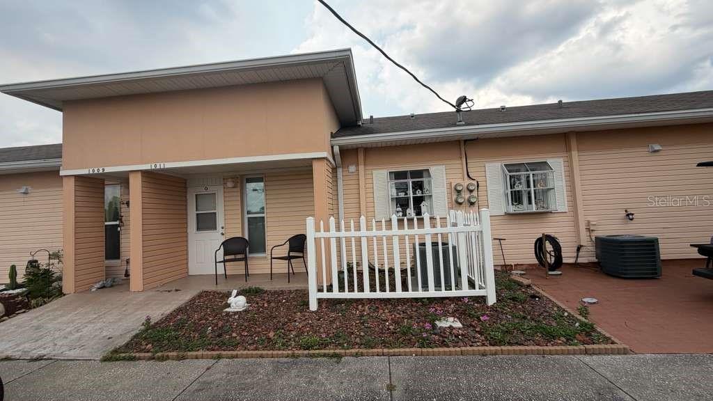 Details for 1011 Club Circle, LAKE WALES, FL 33854
