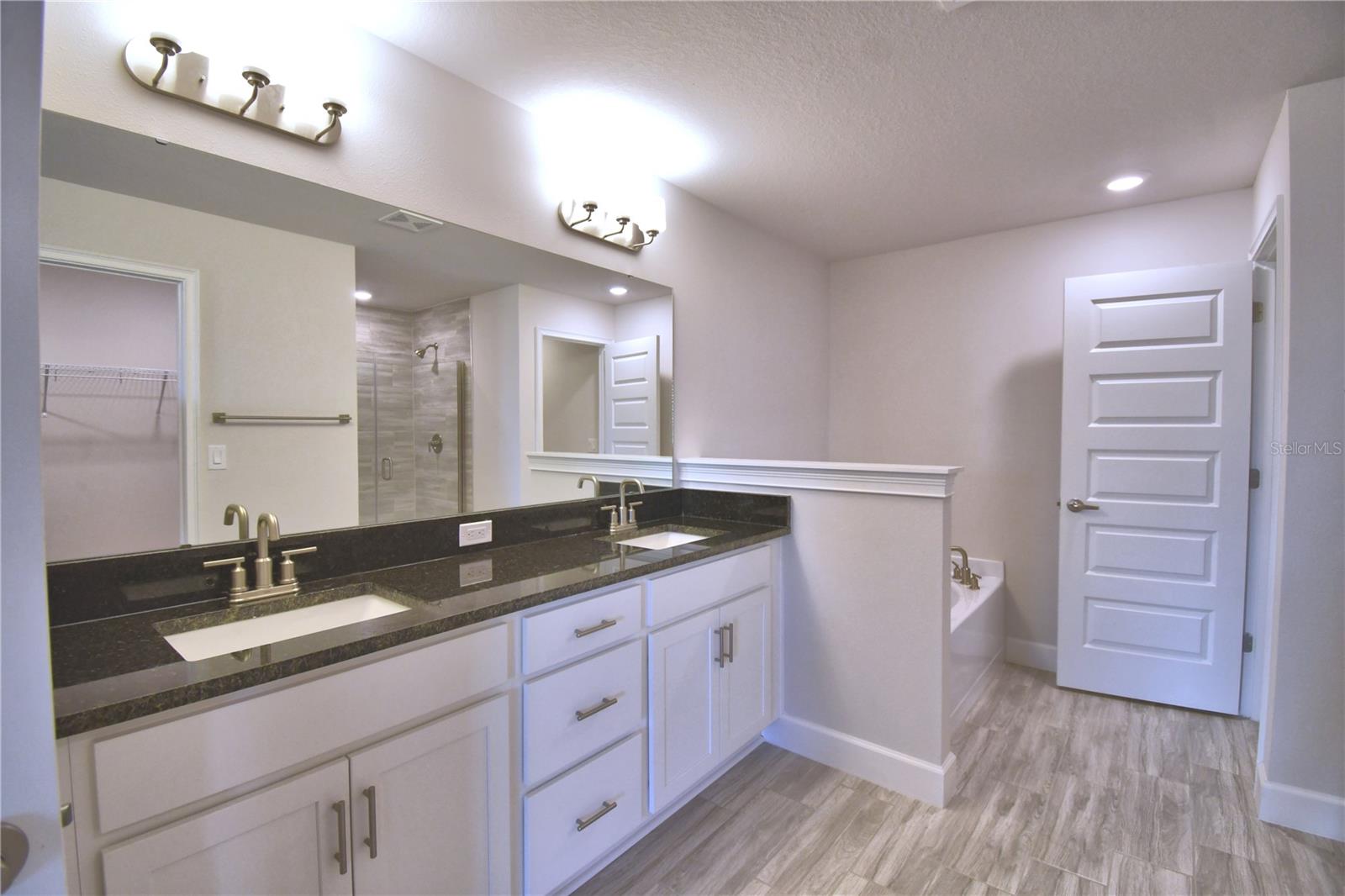 Image 44 of 78 For 4658 Grandview Glen Drive