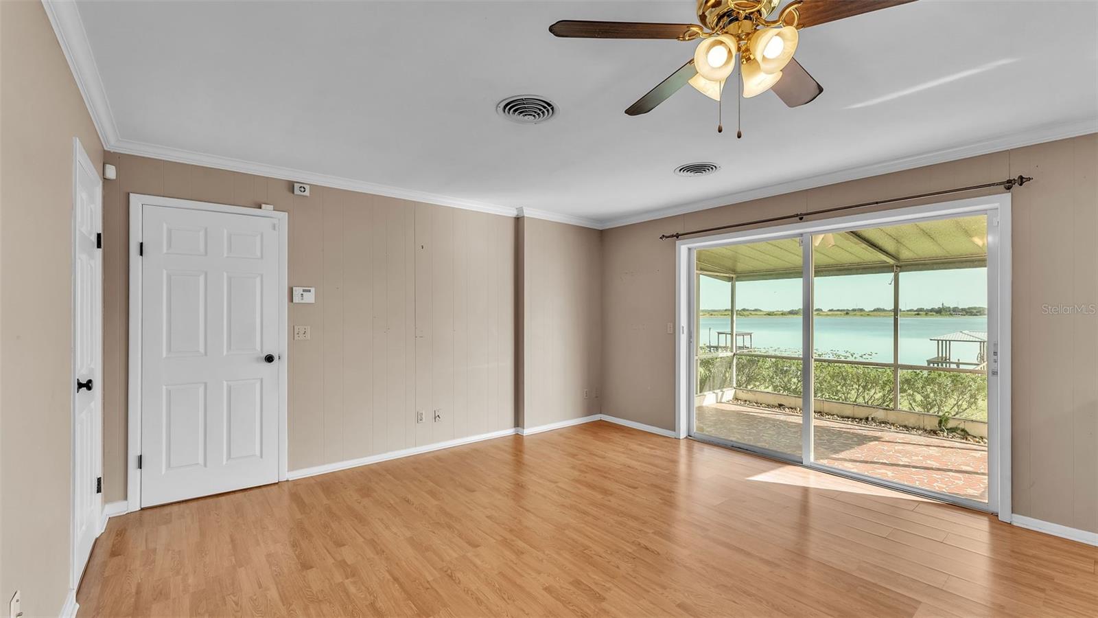 Image 17 of 48 For 274 Paradise Island Drive
