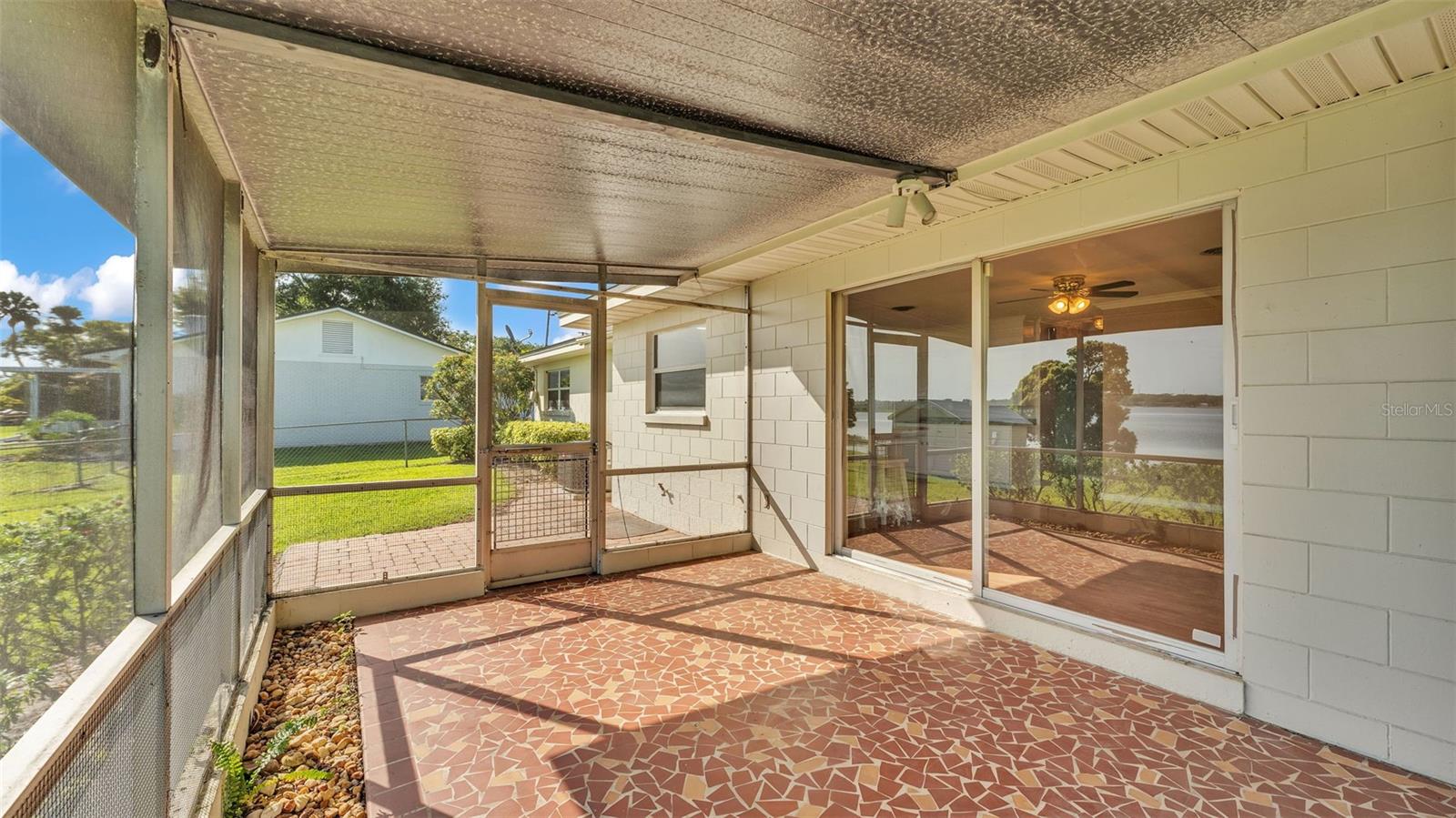 Image 18 of 48 For 274 Paradise Island Drive
