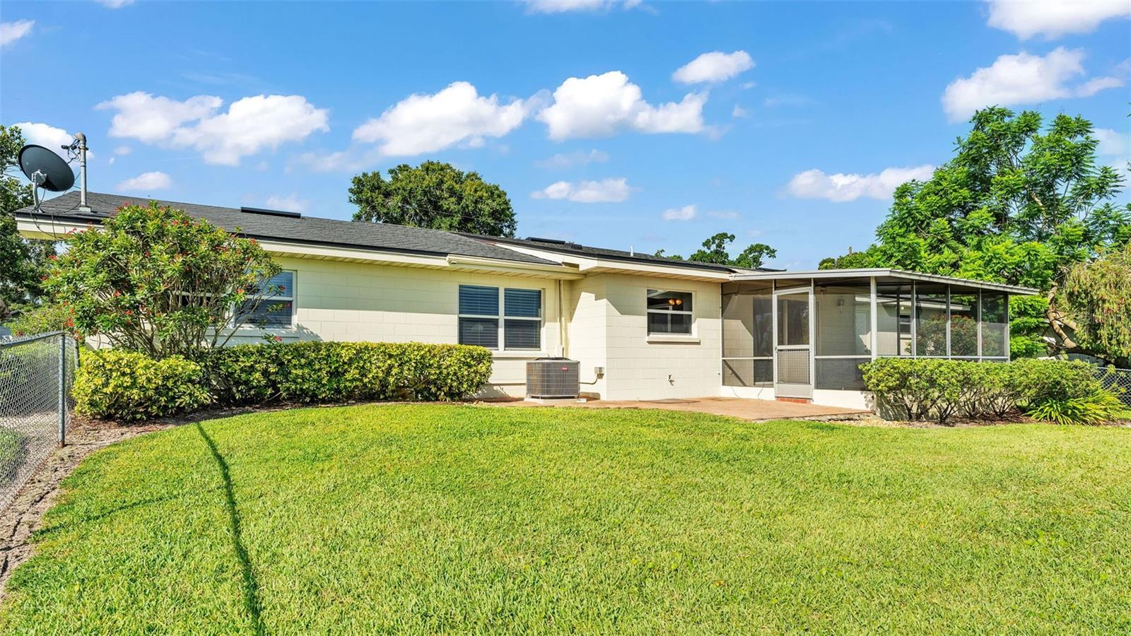 Image 19 of 48 For 274 Paradise Island Drive
