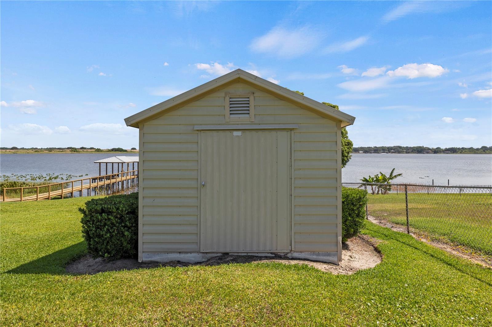 Image 22 of 48 For 274 Paradise Island Drive