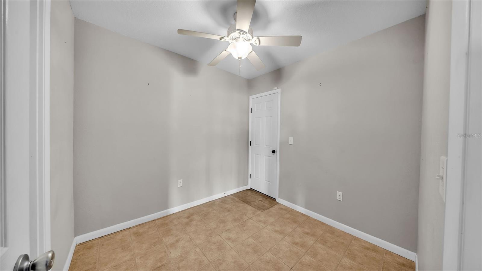 Image 43 of 48 For 274 Paradise Island Drive