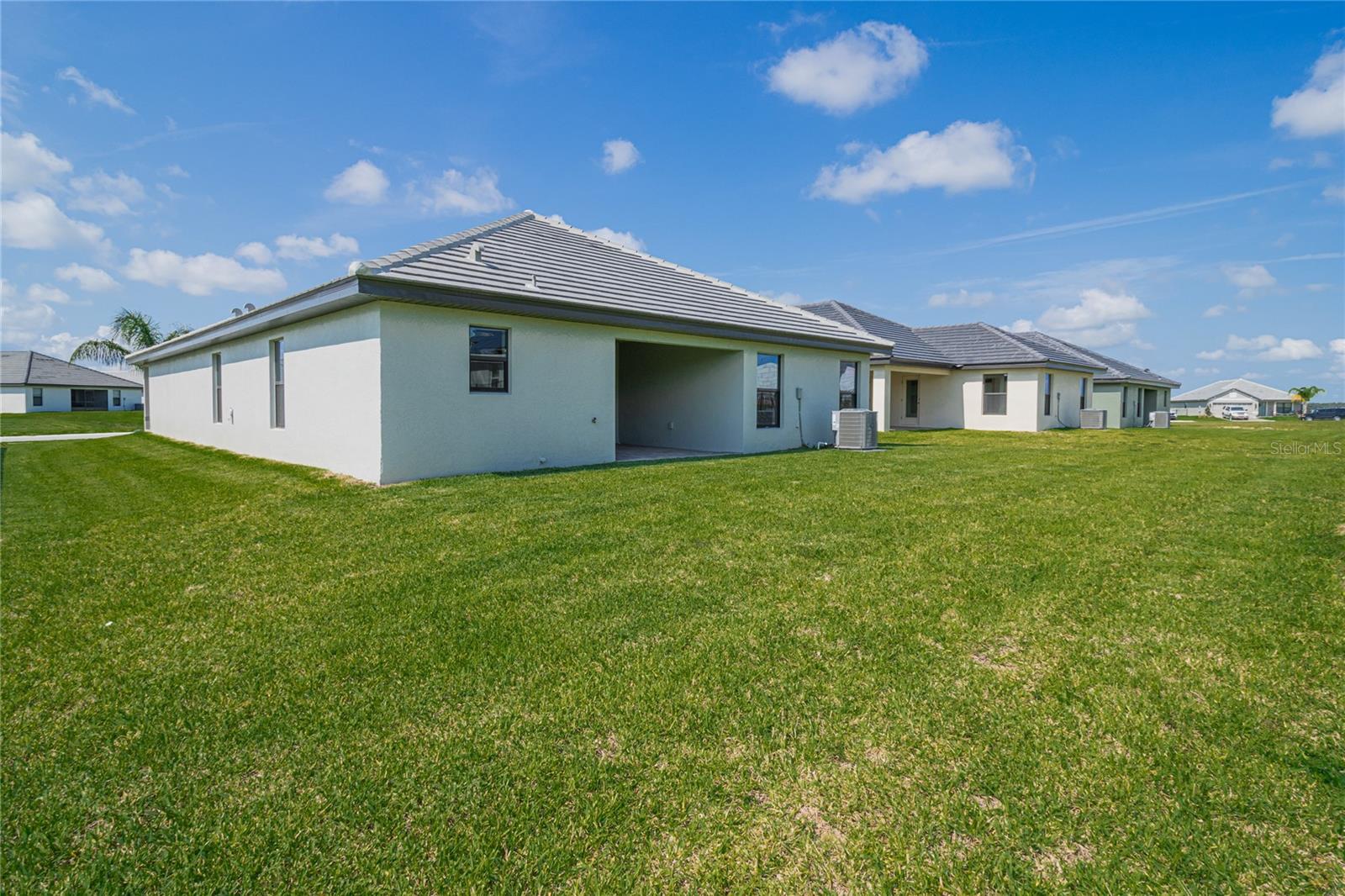 Image 3 of 30 For 4687 Grandview Glen Drive