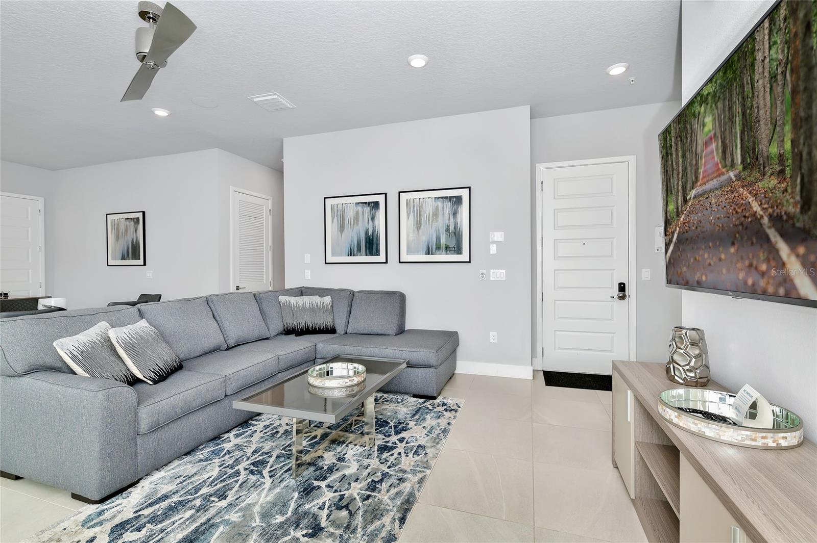 Image 13 of 36 For 7770 Sandy Ridge Drive 115