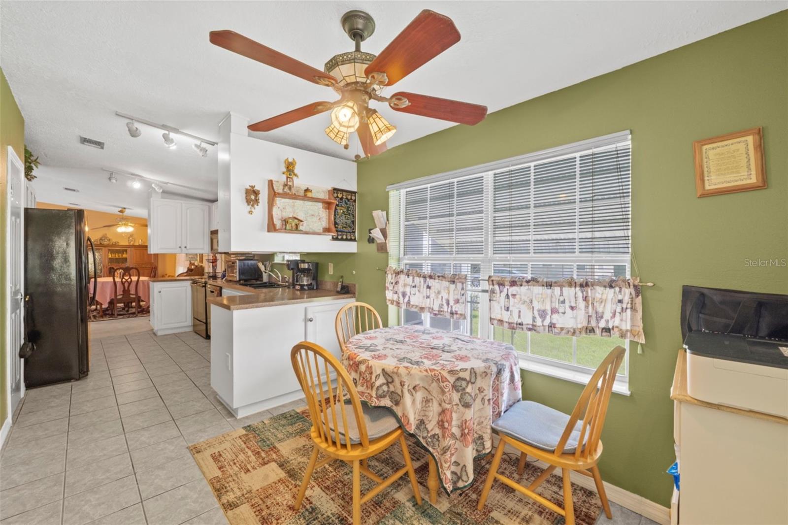 Image 12 of 40 For 13958 Hatchineha Road