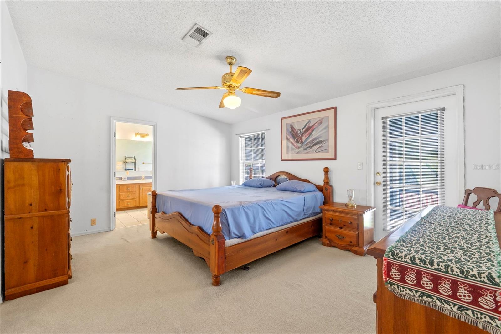 Image 13 of 40 For 13958 Hatchineha Road