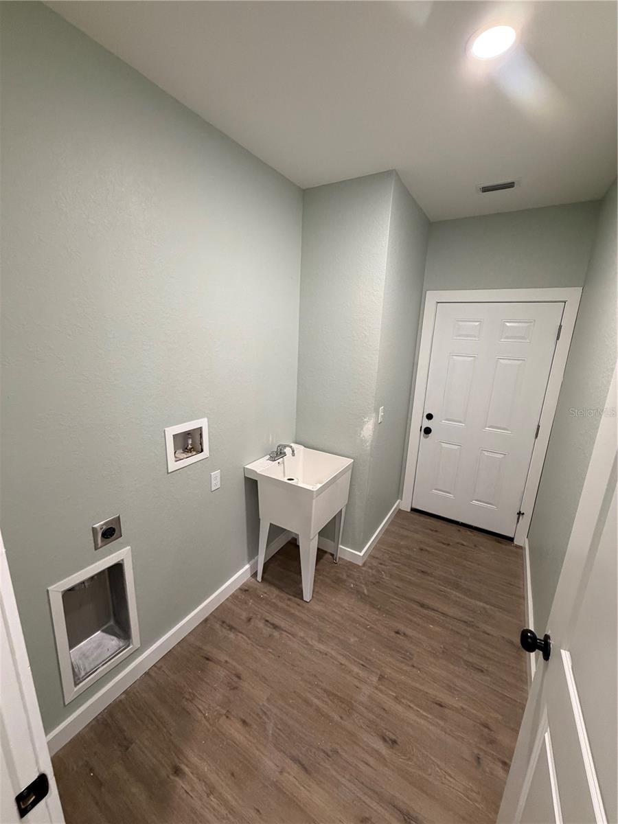 Image 12 of 16 For 2626 Magnolia Circle