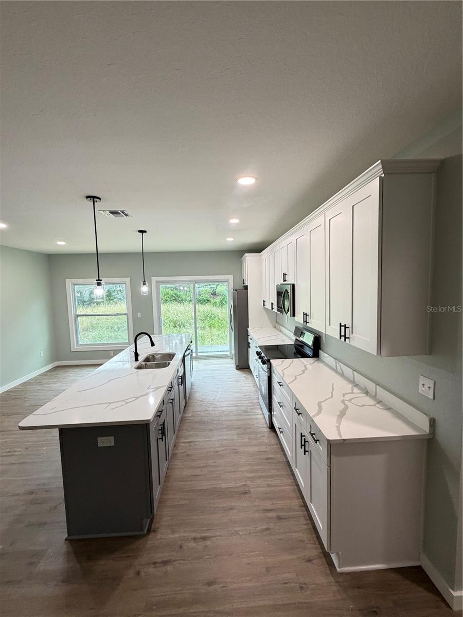 Image 7 of 16 For 2626 Magnolia Circle