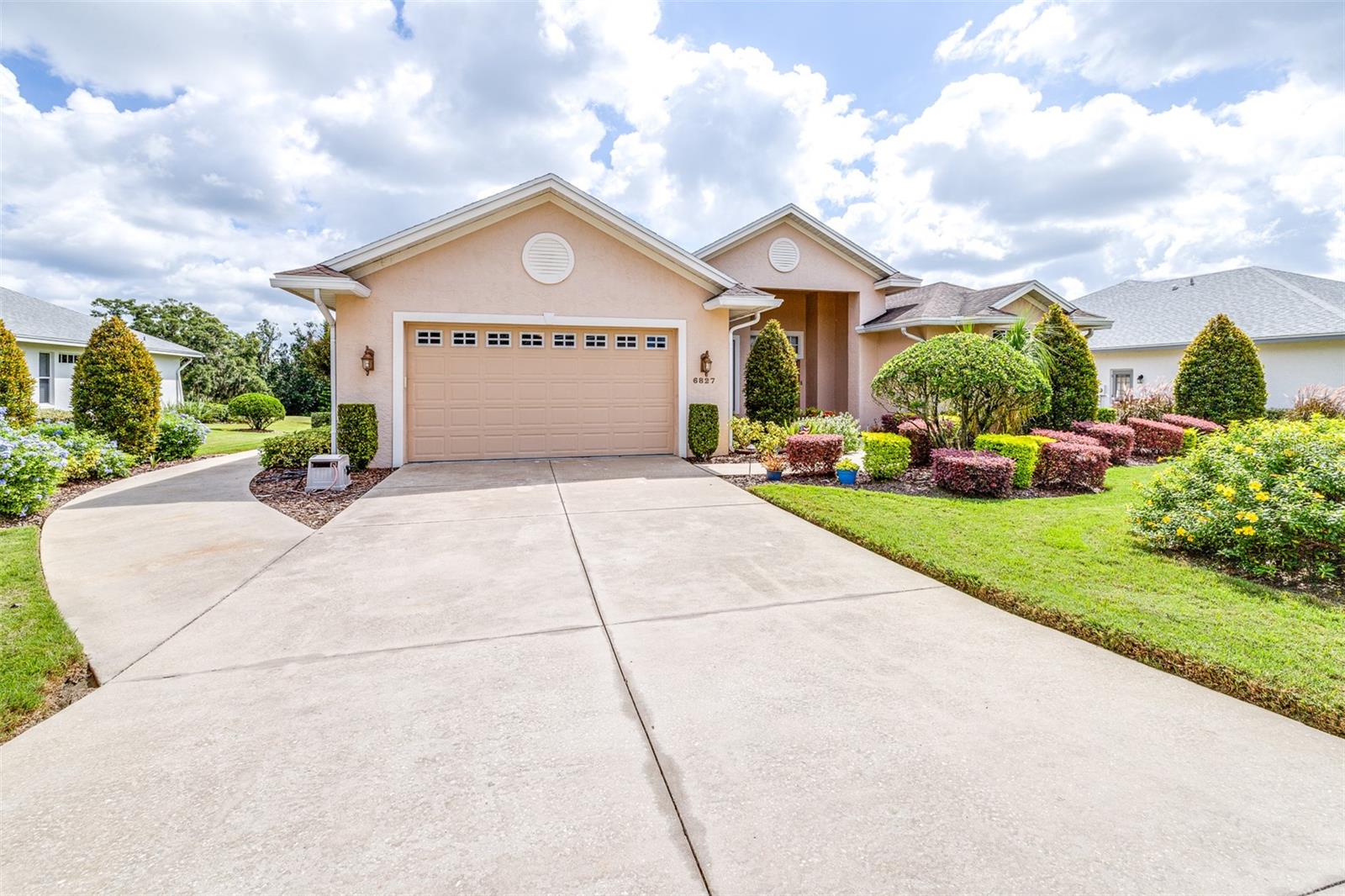 Details for 6827 Huntington Hills Boulevard, LAKELAND, FL 33810