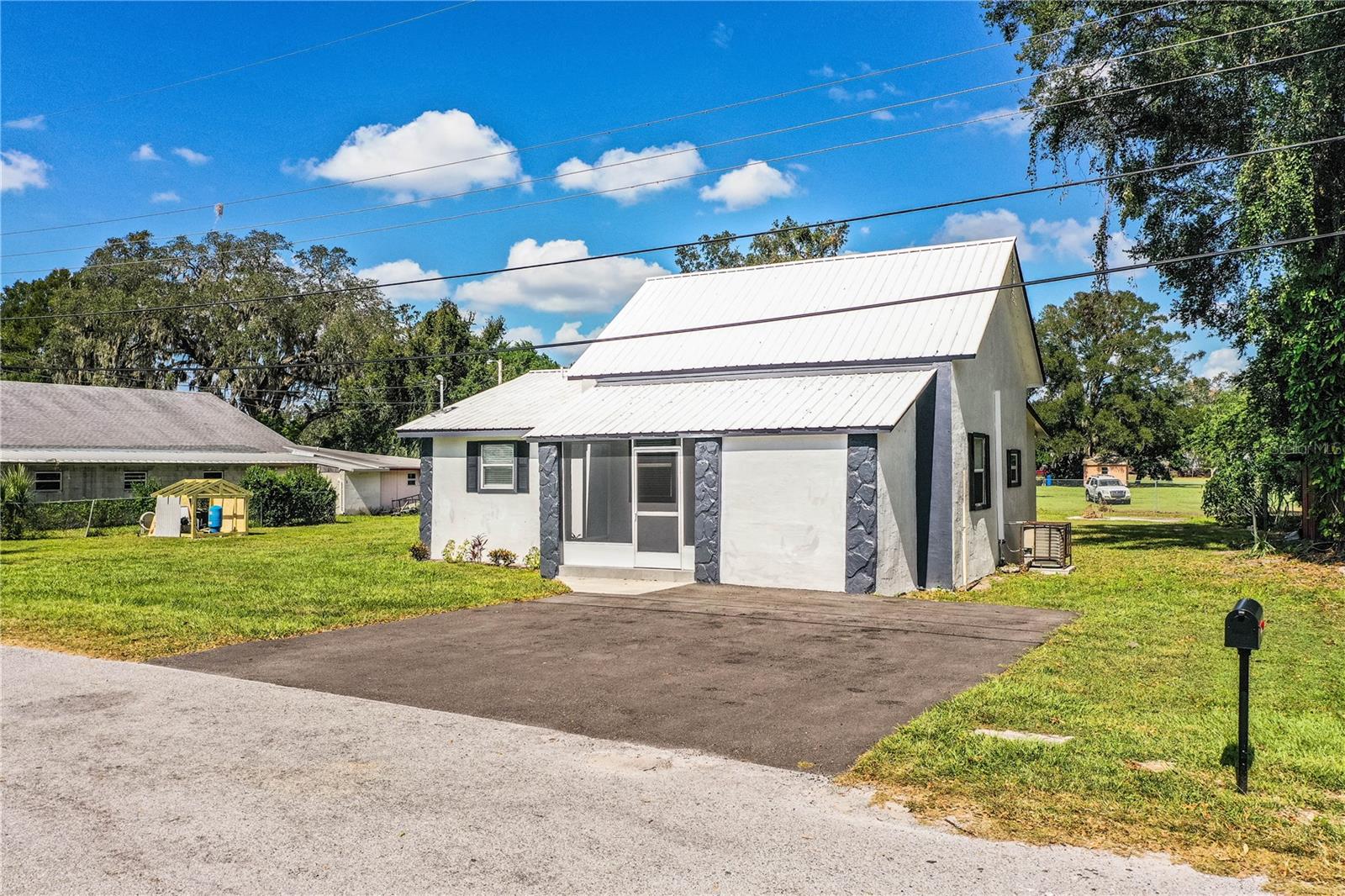 Details for 5706 Loop Road, LAKELAND, FL 33811