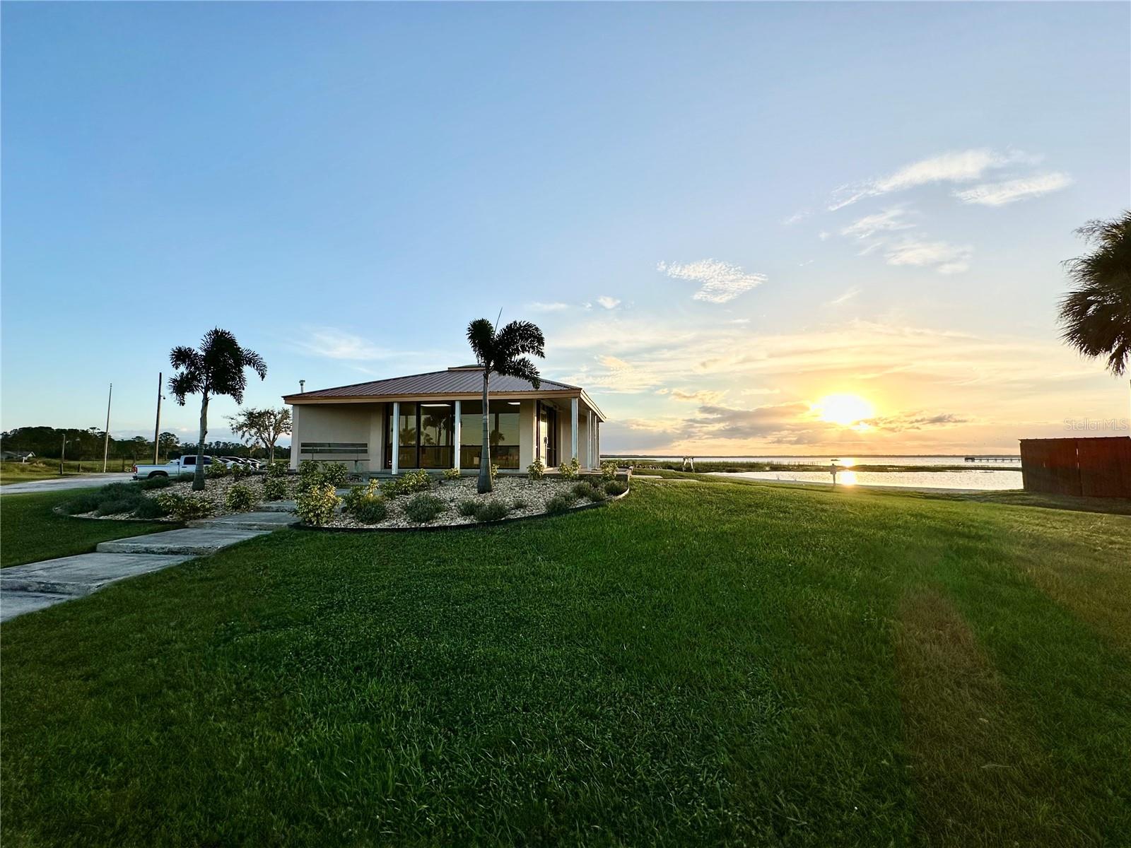 Image 14 of 19 For Granada Drive