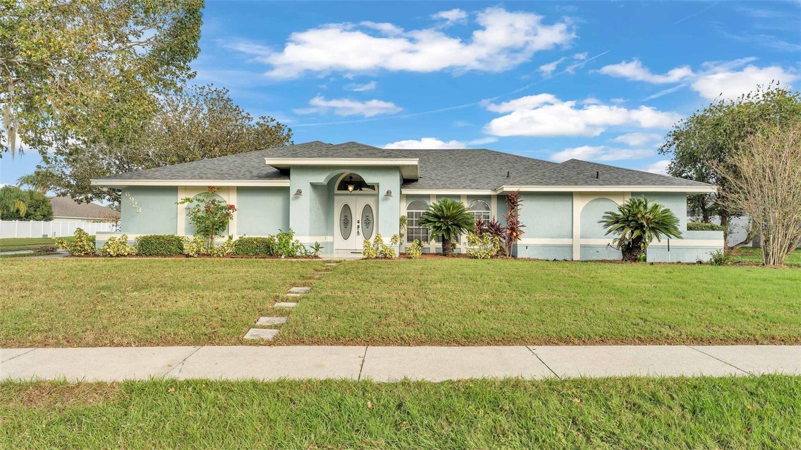 Details for 6923 Ashbury Drive, LAKELAND, FL 33809