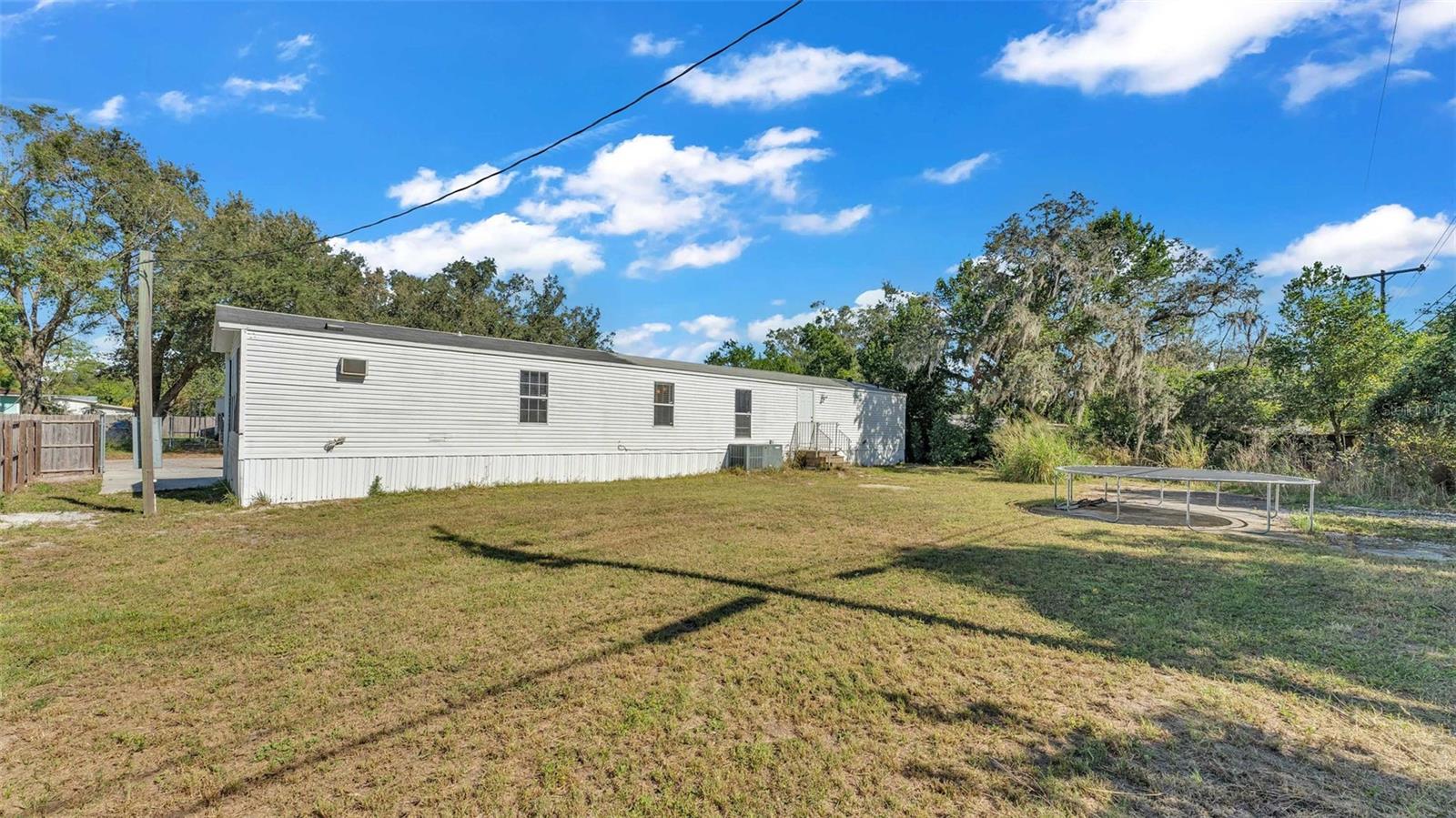 Image 19 of 21 For 2333 King Avenue