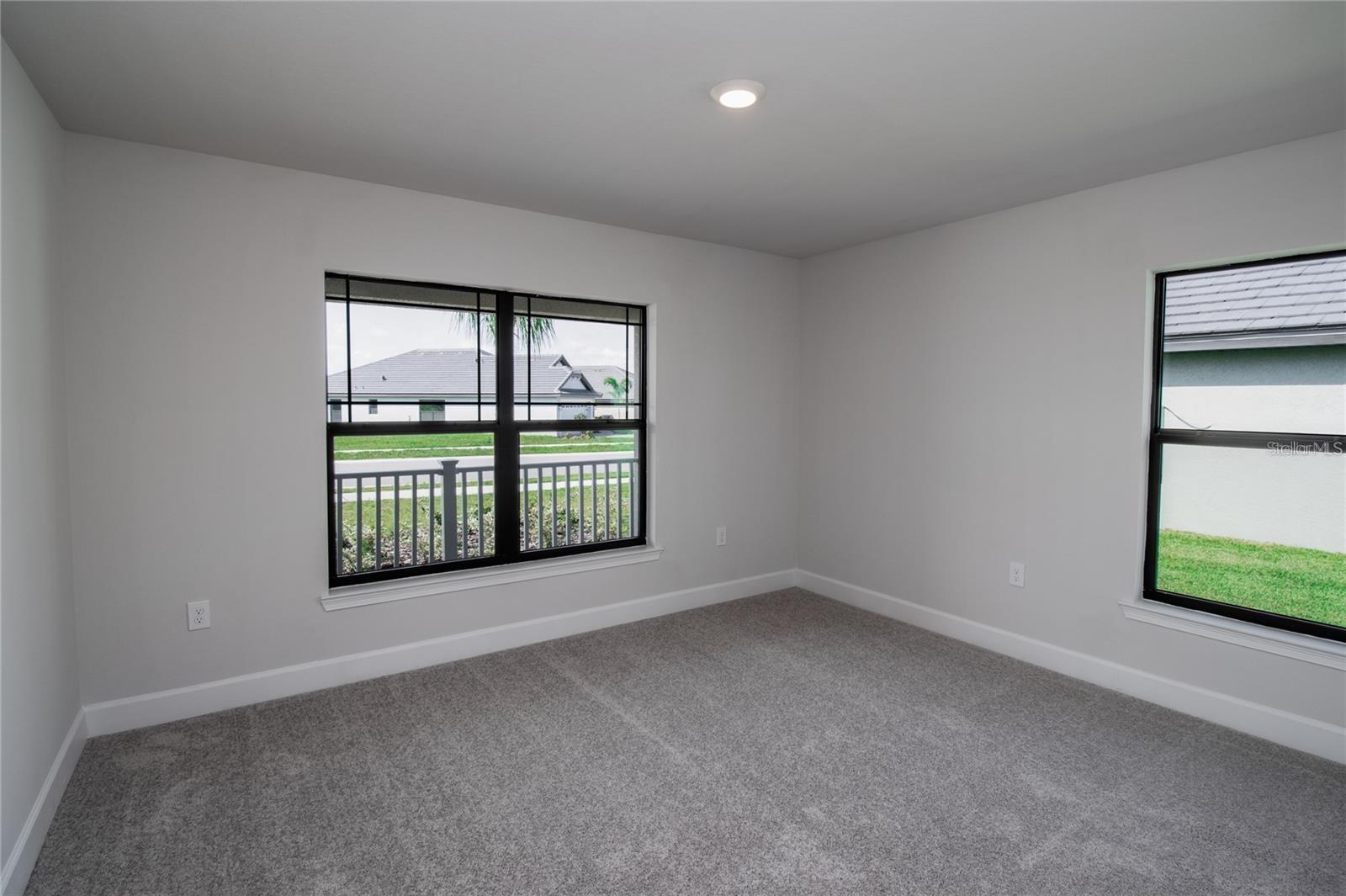 Listing photo id 17 for 4645 Grandview Glen Dr