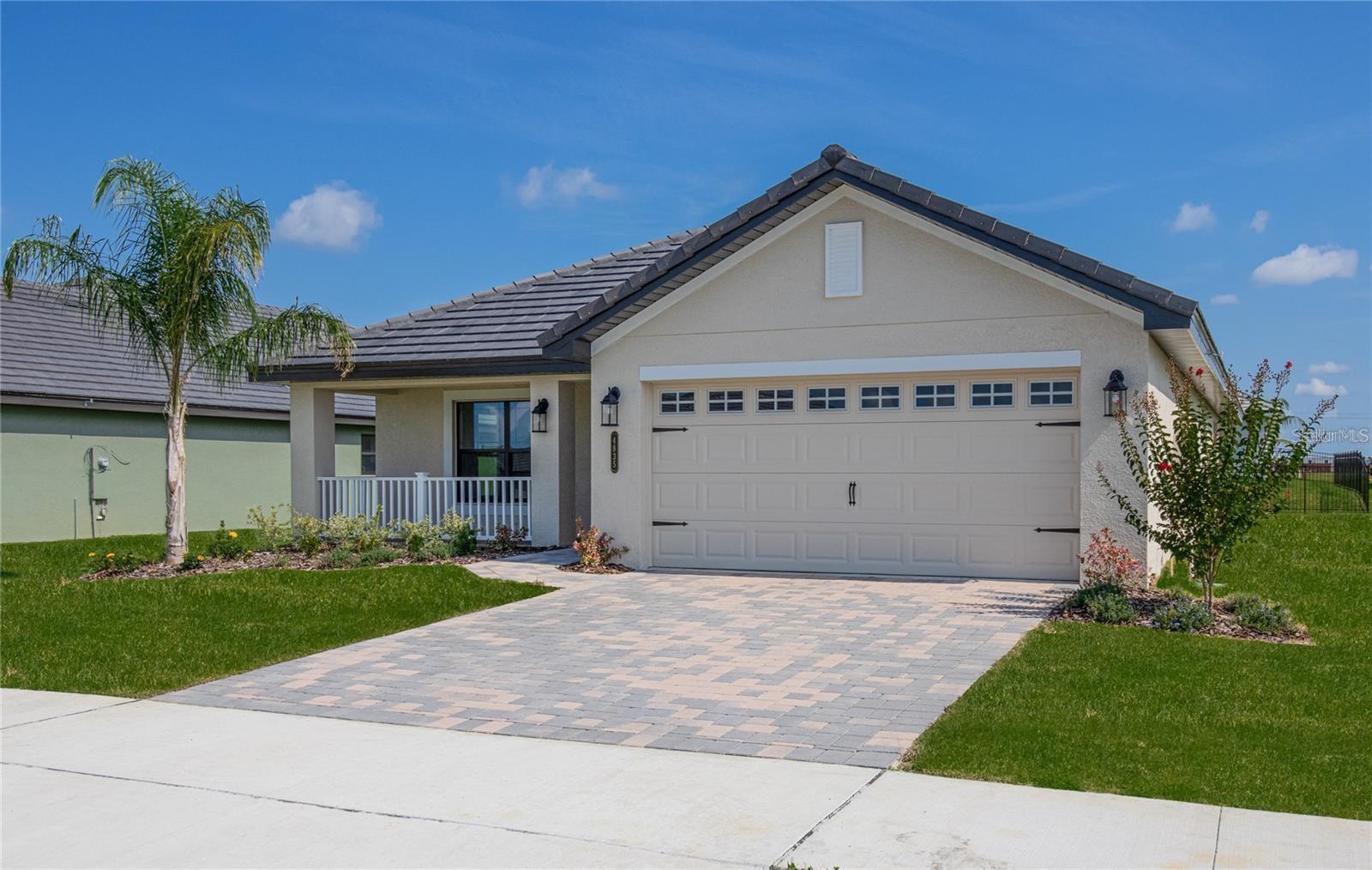 Listing photo id 0 for 4645 Grandview Glen Dr
