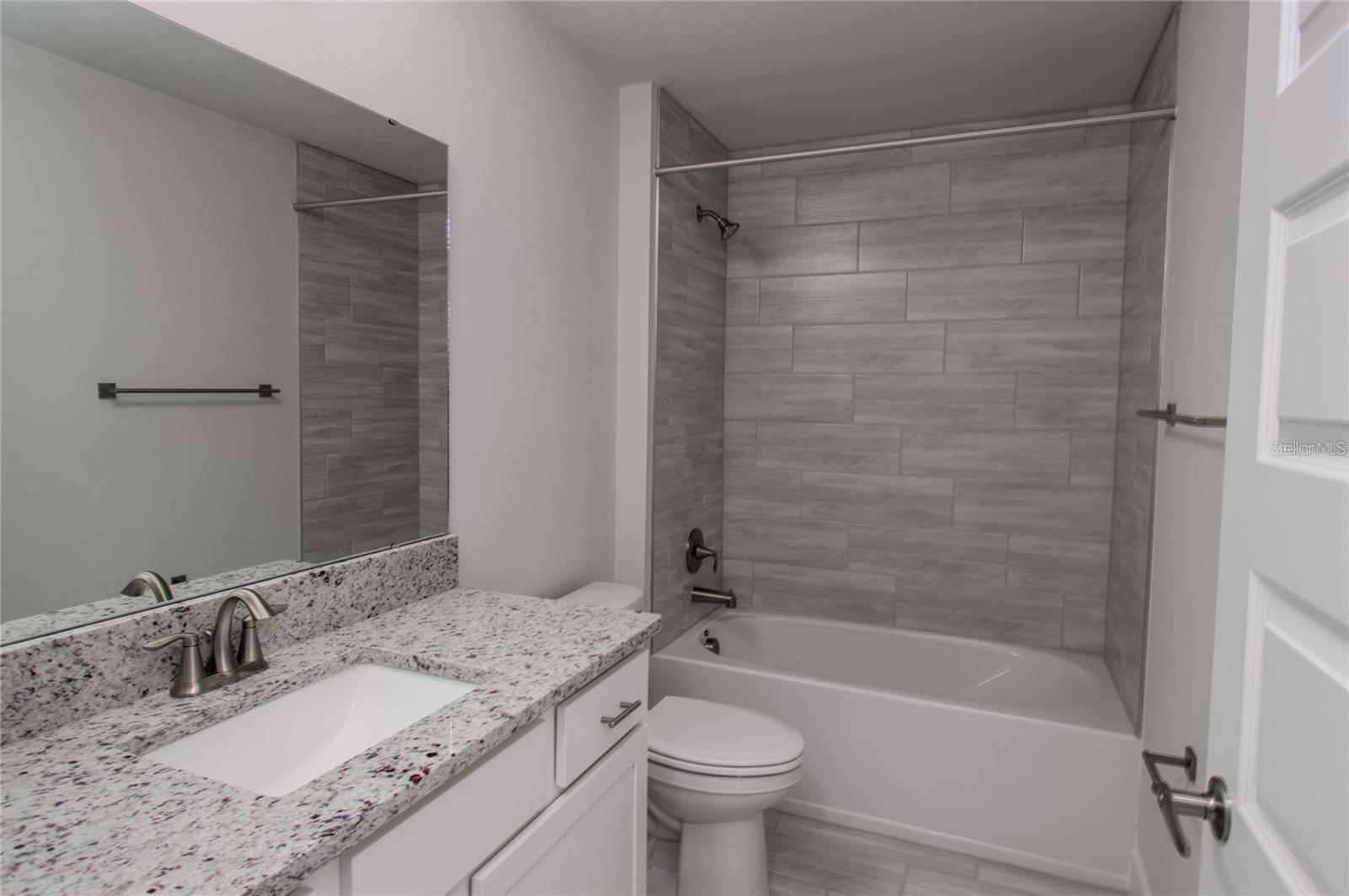 Listing photo id 19 for 4645 Grandview Glen Dr