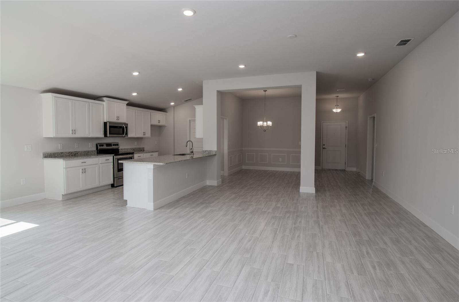 Listing photo id 4 for 4645 Grandview Glen Dr