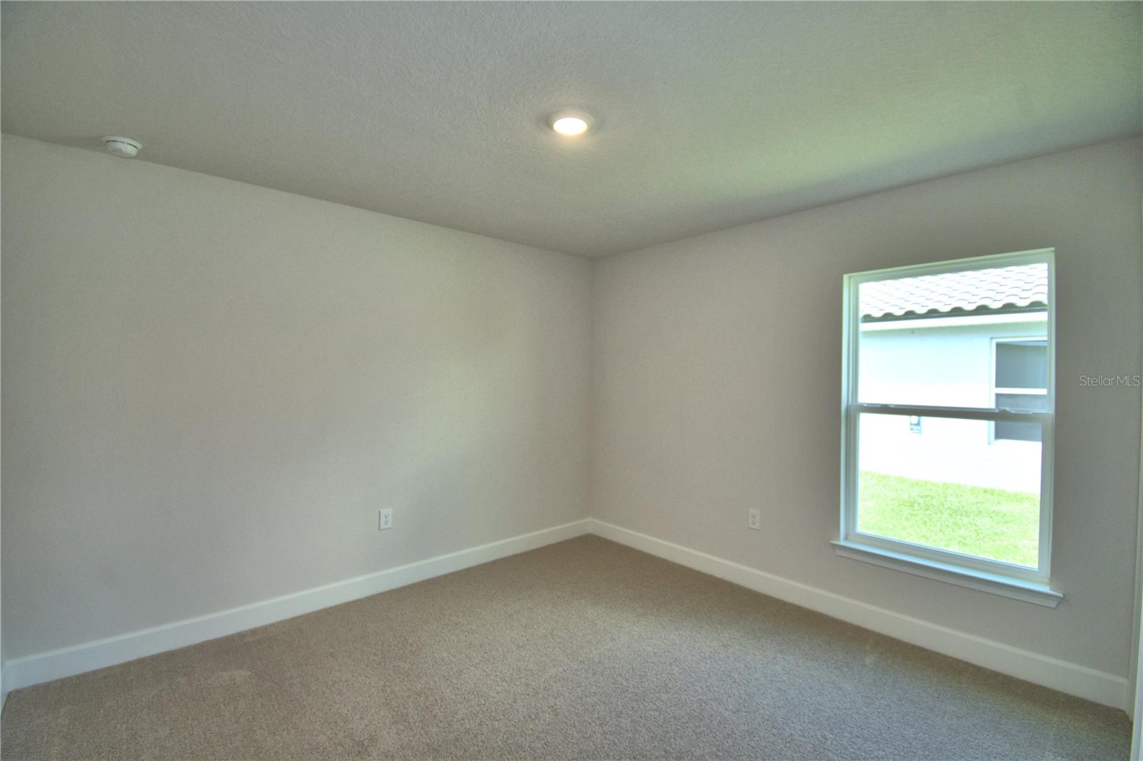 Image 32 of 74 For 5114 Villa Crest Way