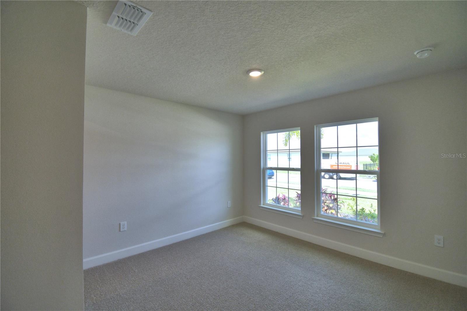 Image 38 of 74 For 5114 Villa Crest Way