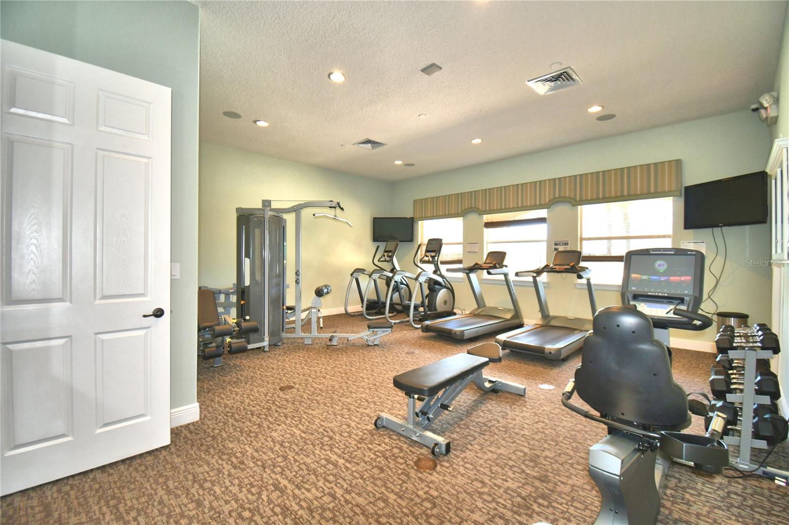 Image 53 of 74 For 5114 Villa Crest Way